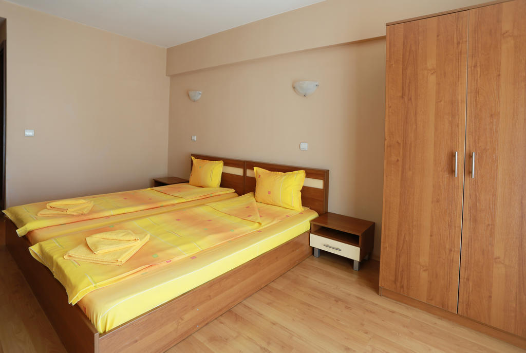Acropolis Hotel Pazardzsik Szoba fotó