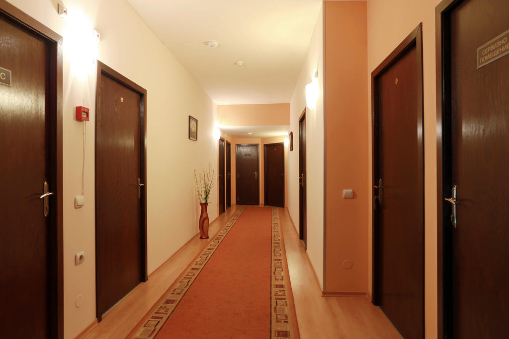 Acropolis Hotel Pazardzsik Kültér fotó